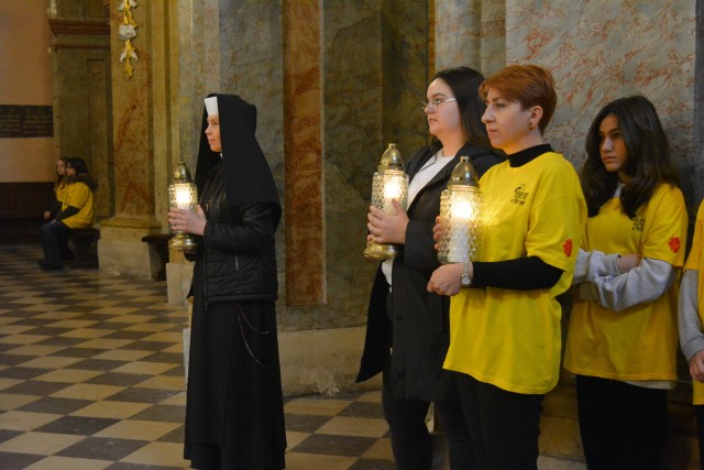 Msza za zmarłych w miechowskiej bazylice Grobu Bożego