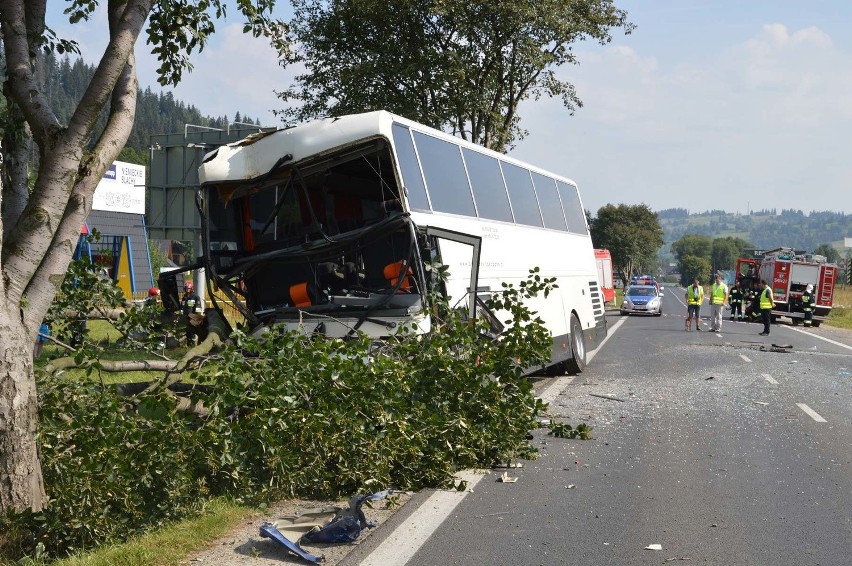 Wypadek w Zakopanem. Zderzenie autobusu z samochodem...