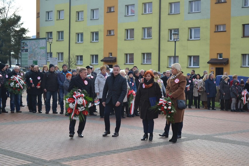 Uroczystości z okazji 11 Listopada w Dąbrowie...