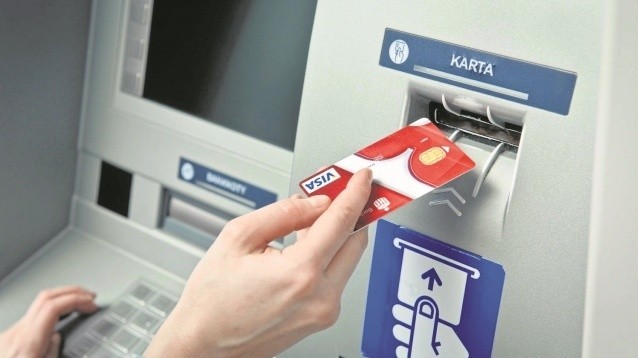 Bezpieczne bankowanie. Gotówka pod rękąBankomaty nie są już tylko automatami do wypłaty gotówki. Dzięki nim załatwimy wiele spraw bez wyprawy do banku