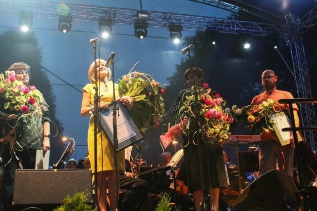 Od lewej: Joanna Tomalska, Barbara Muszyńska, Bożenna Sawicka i Jędrzej Dondziło