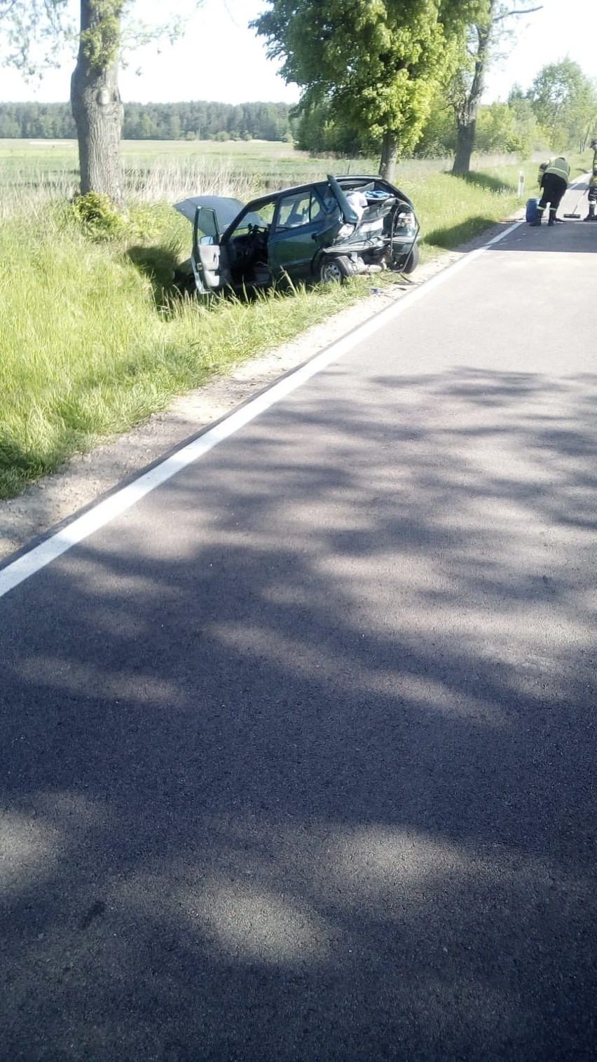 Wypadek w powiecie lubaczowskim. Zderzyły się dwie osobówki [ZDJĘCIA]