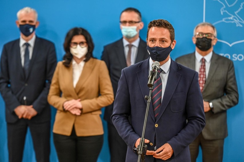 Rafał Trzaskowski na konferencji z pomorskimi samorządowcami...