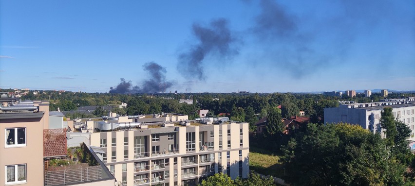 Kraków. Pożar na terenie rozlewni gazu przy ulicy Blokowej w Nowej Hucie [ZDJĘCIA]