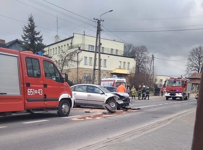 W sobotę 14 marca w Jastrzębiu, na skrzyżowaniu zderzyły się...