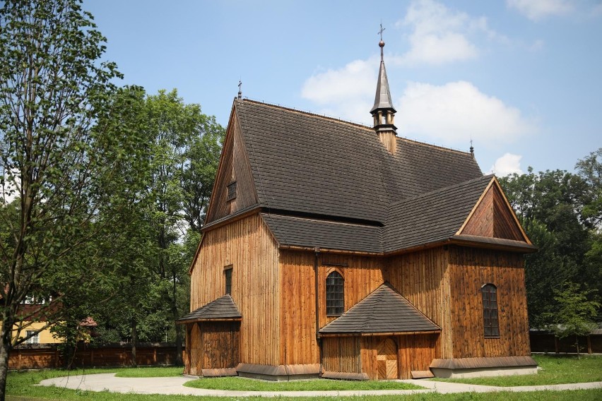 Drewniany kościół św. Bartłomieja Apostoła w Mogile