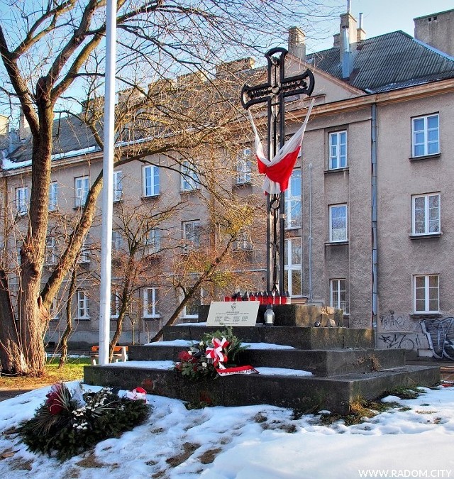 Tegoroczne obchody 153. rocznicy Powstania Styczniowego łączą się z 100. rocznicą ustawienia pierwszego krzyża powstańczego, w miejscu straceń powstańczych przy ulicy Warszawskiej.