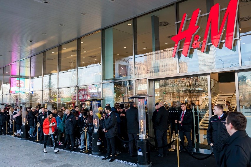 Sieć H&M otworzyła ponownie 4 swoje stacjonarne sklepy w...