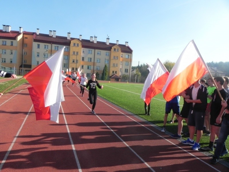 W Szkole Podstawowej w Połańcu na sportowo uczczono Narodowe...