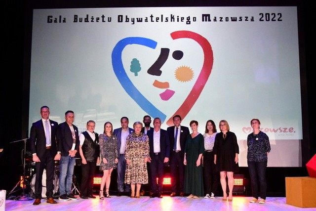 Zwycięzcy tegorocznej edycji Budżetu Obywatelskiego Mazowsza podczas gali w Warszawie