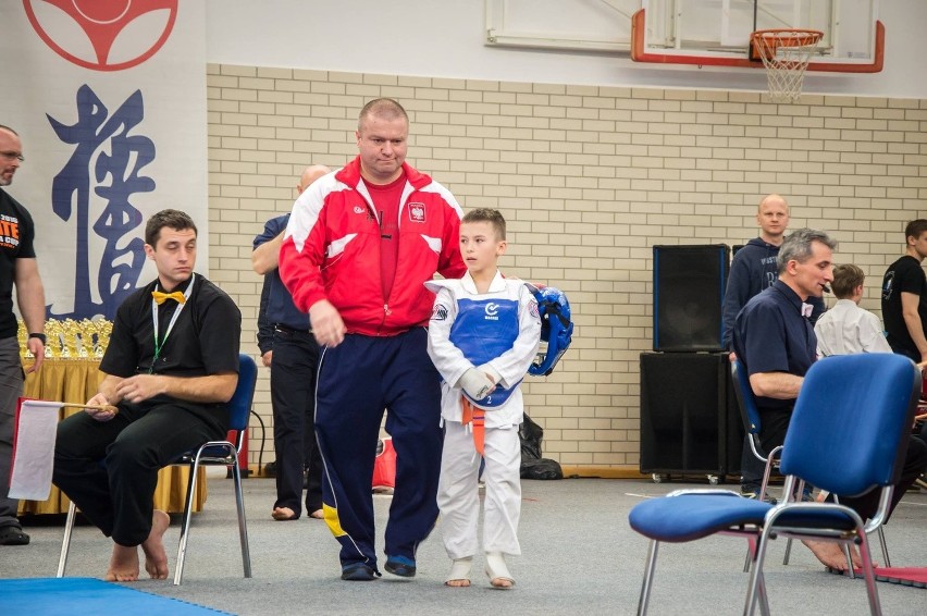 Karatecy z Szydłowca wywalczyli trzy medale w międzynarodowym turnieju w Kobierzycach