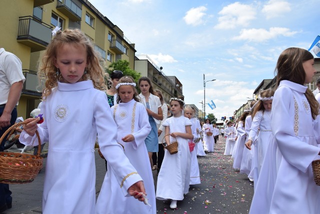 W tym roku wszystko wskazuje na to, że tradycyjnych procesji Bożego Ciała nie będzie. Na zdj. procesja parafian bazyliki Bazyliki Św. Antoniego w Rybniku.