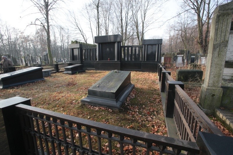 Cmentarz żydowski w Łodzi przy ul. Brackiej. Nekropolia ćwierć miliona łodzian