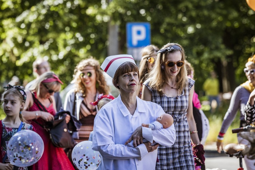 Nowa Huta świętuje. Ulicami dzielnicy przeszedł barwny korowód nowohucki