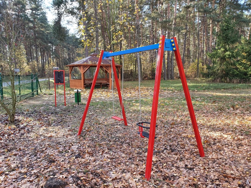 Są nowe place zabaw w gminie Odrzywół, dzięki wsparciu Mazowsza dla sołectw