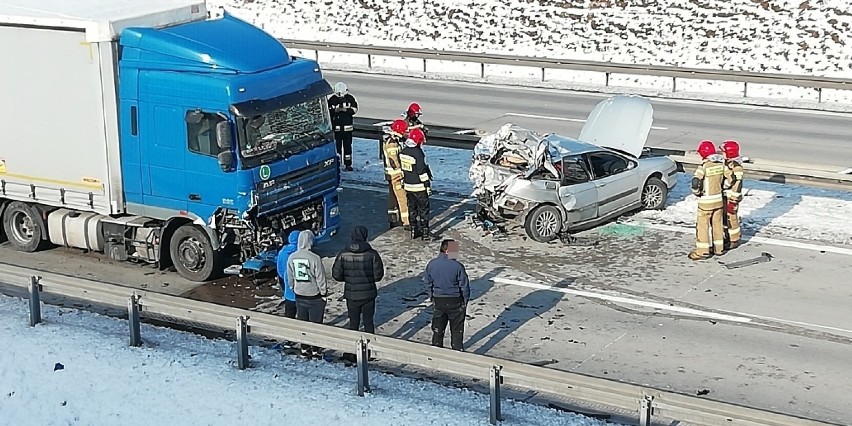 Wypadek na autostradzie A4 1.02.2021