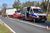 Wypadek w Ropicy Górnej. Poszkodowany kierowca czerwonego seicento [ZDJĘCIA]