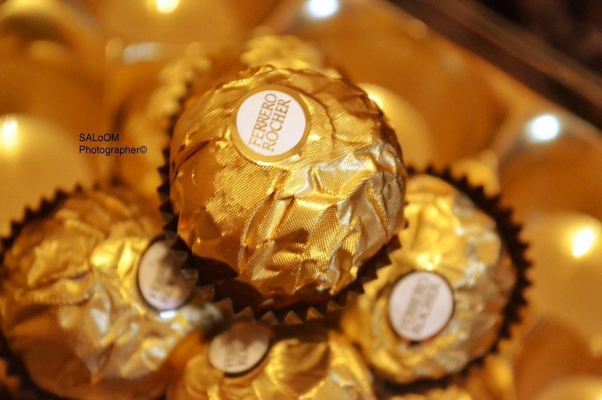 Kto nie lubi słodyczy? Pięknie zapakowane czekoladki ucieszą...