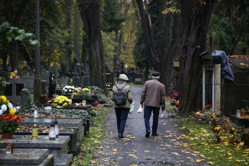 Dzień Wszystkich Świętych zbliża się wielkimi krokami. To...