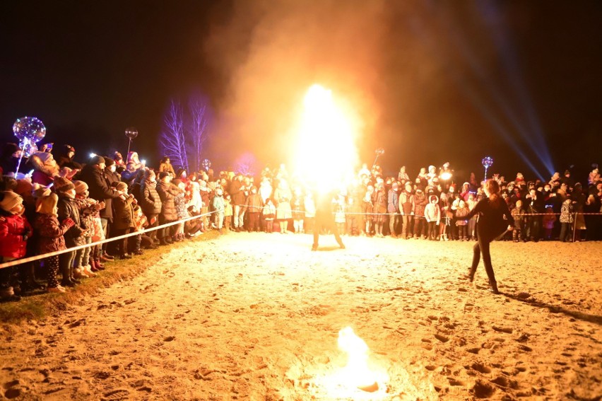 Park Słupna w Mysłowicach zamienił się w Park Światła i...