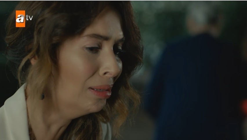 "Łzy Cennet" odcinek 7. Mukaddes poważnie chora? Nilgün rozpamiętuje śmierć Selima! [STRESZCZENIE ODCINKA+ZDJĘCIA]
