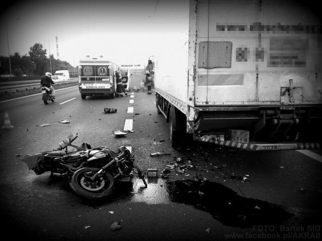 Wypadek motocyklisty na S - 1 w Bielsku Białej