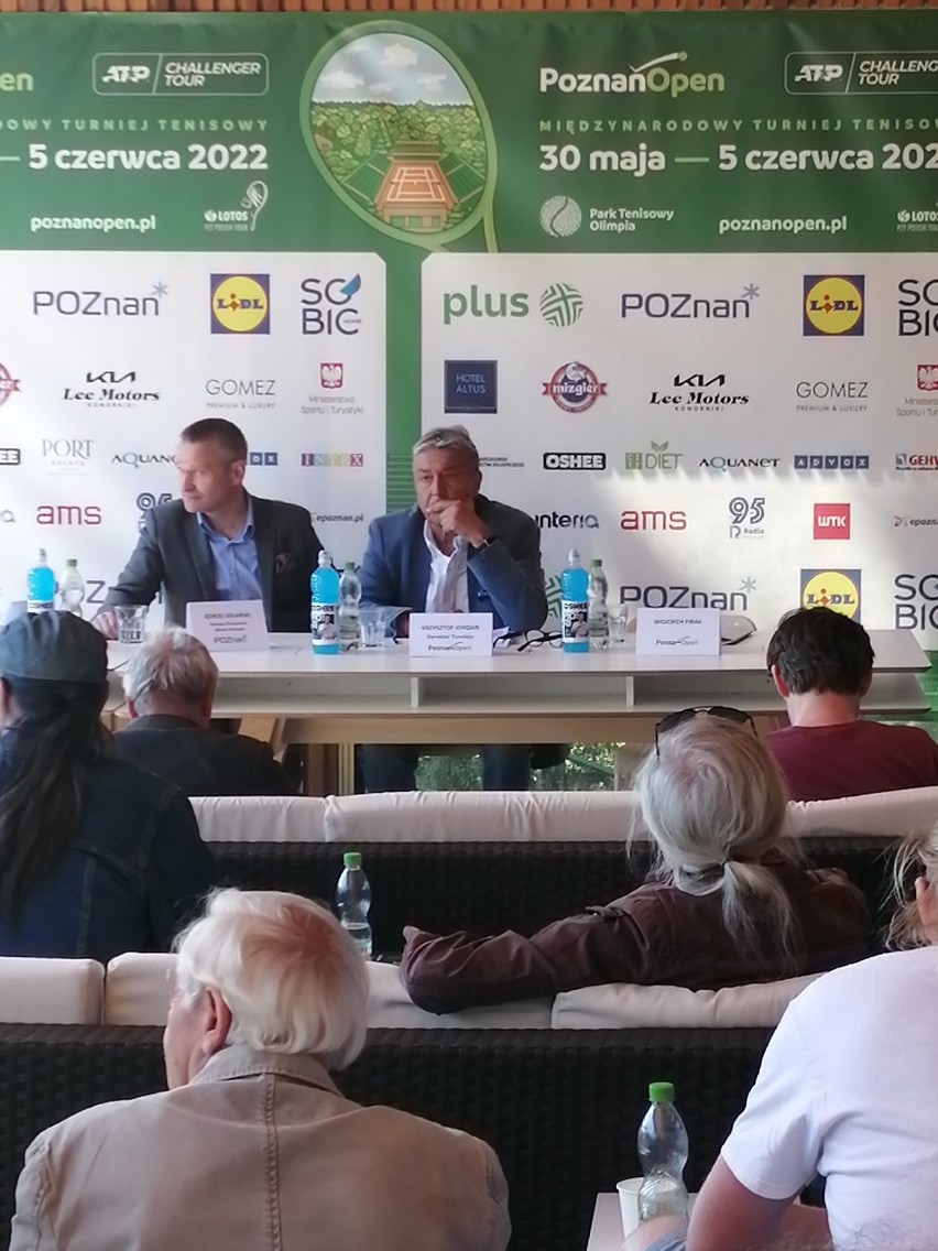 Uczestnicy konferencji prasowej przed turniejem Poznań Open...