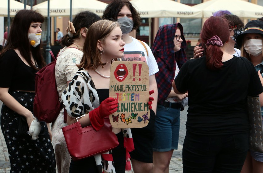 Na Rynku w Grudziądzu odbyła się manifestacja "Jesteśmy...