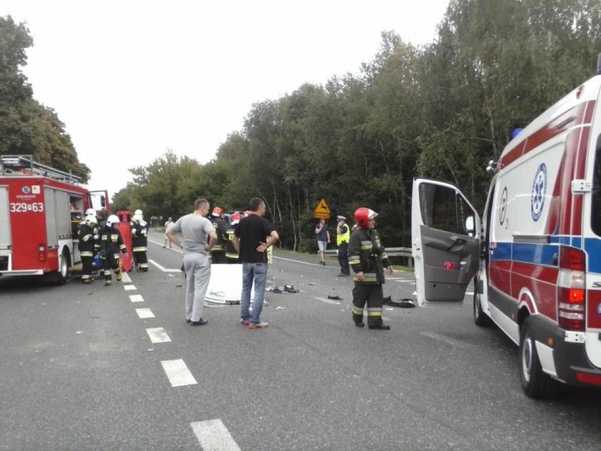 Wypadek w Trzebawiu: Zderzenie motocyklisty z osobówką