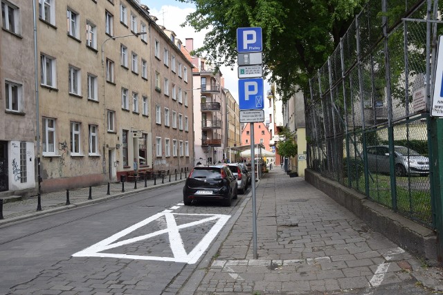 Dziś nowe oznakowanie pojawiło się na ul. Kotlarskiej i Łaciarskiej