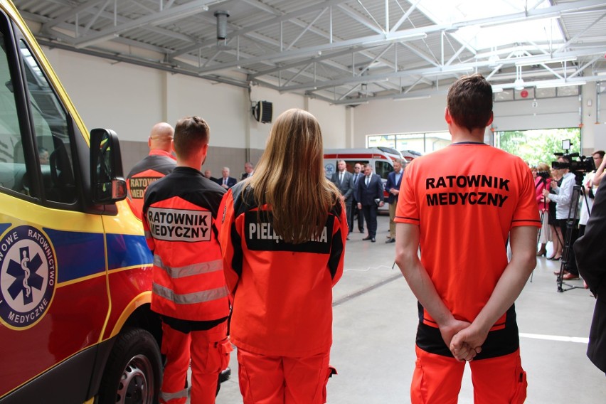Mercedesy dla pogotowia. Ratownicy z gminy Gorzyce otrzymają nowy ambulans 