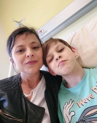 Wzruszająca opowieść matki o jej chorym synku. Boguś Zielony ze Starachowic ma padaczkę i porażenie mózgowe. Potrzebuje wózka inwalidzkiego