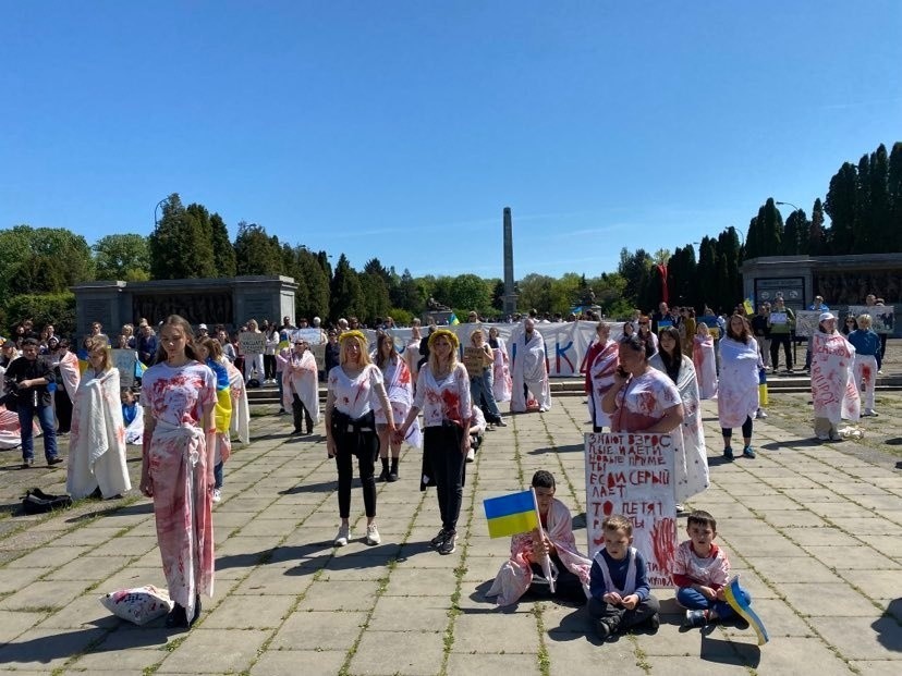 Manifestanci gromadzili się od przedpołudnia