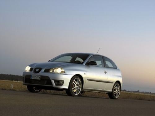 Fot. Seat: Seat Ibiza na rok modelowy 2006 został nieco...