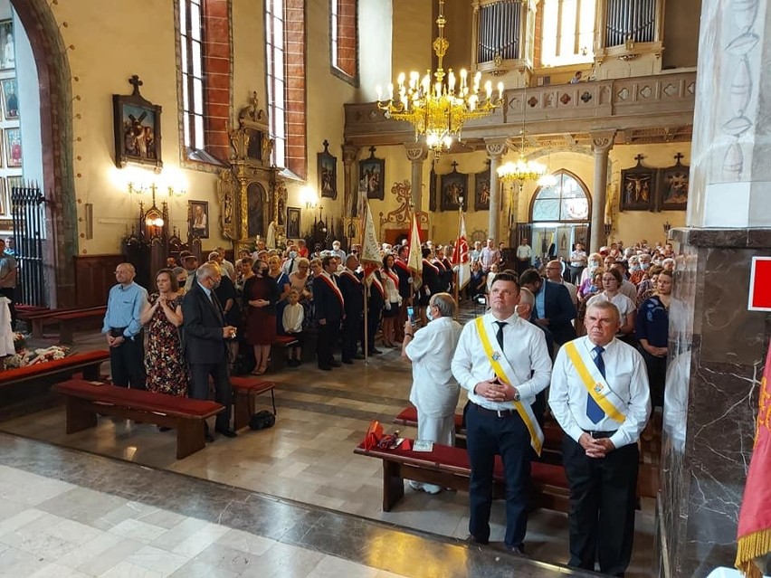 W Szydłowcu pamiętają o księdzu Romanie Kotlarzu. Za nami uroczystości z udziałem biskupa i posłów. Była msza, koncert