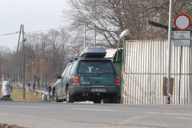 Mieszkańcy gminy Kowalewo proszą o interwencję w sprawie modernizacji drogi powiatowej, która jest ważna dla ich gminy.