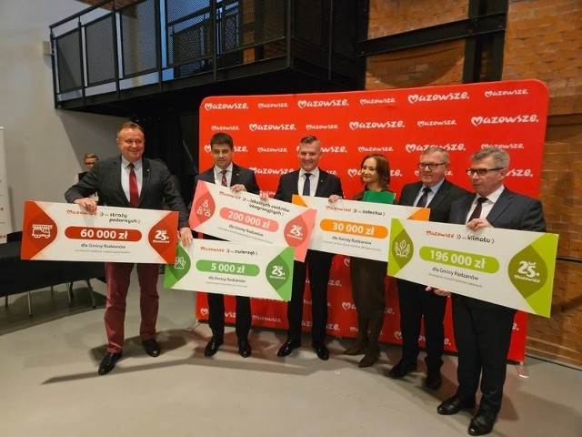 Gmina Radzanów pozyskała prawie 500 tysięcy złotych z programów samorządu Mazowsza. Umowy na dotacje już zostały podpisane.