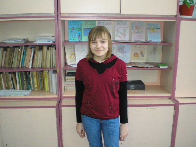 Sandra Wochniak z klasy V b Publicznej Szkole Podstawowej nr 1 w Przysusze udowodniła w konkursie ortograficznym, że zna zasady pisowni języka polskiego.