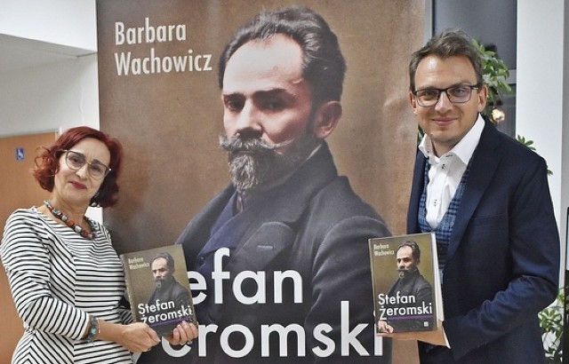 Nad wydaniem książki "Stefan Żeromski" Barbary Wachowicz pracowali wspólnie Danuta Hanna Jakubowska i Wojciech Purtak.