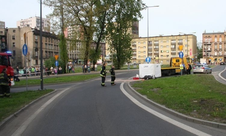 Śmiertelny wypadek motocyklisty w Bytomiu na skrzyżowaniu ul. Miarki i Katowickiej [ZDJĘCIA]