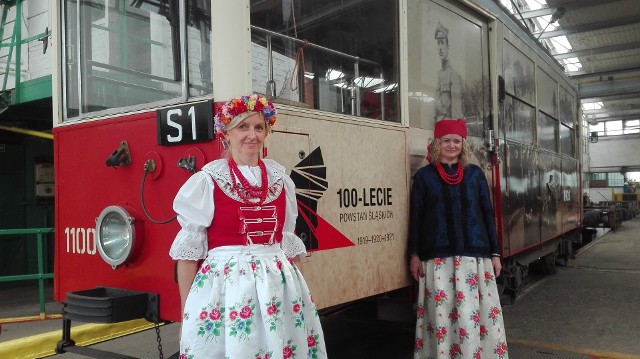 Tramwaj Powstańczy zaprezentowano w zajezdni w Chorzowie Batorym