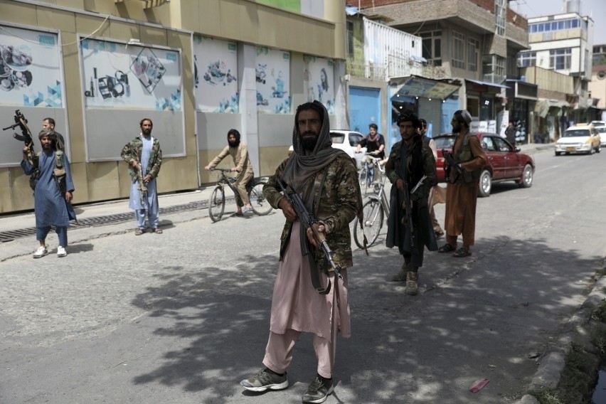 Przejęcie władzy przez talibów sprawiło, że UO chce ściągnąć...