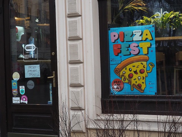 Jemy w Łodzi Pizza Fest 2023. Zajrzeliśmy do jednej z pizzeri przy Piotrkowskiej. Co przygotowała Pizzanova? Zobacz zdjęcia>>>