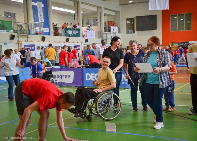 W zeszłym roku w olimpiadzie wzięli udział niepełnosprawni z całego województwa. Rywalizowali ze sobą w kilkunastu konkurencjach.