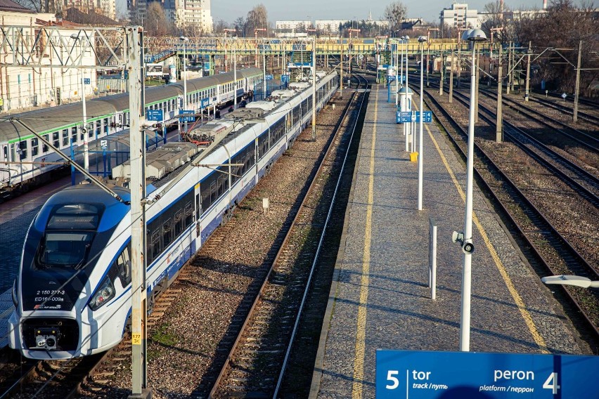 Sanepid w Piotrkowie poszukuje pasażerów pociągu z Wrocławia...