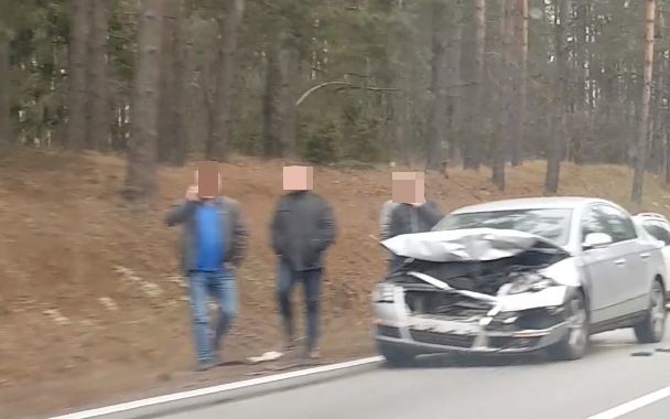 Brody. Zderzenie volkswagena passata i toyoty. Półroczne dziecko trafiło do szpitala [ZDJĘCIA]