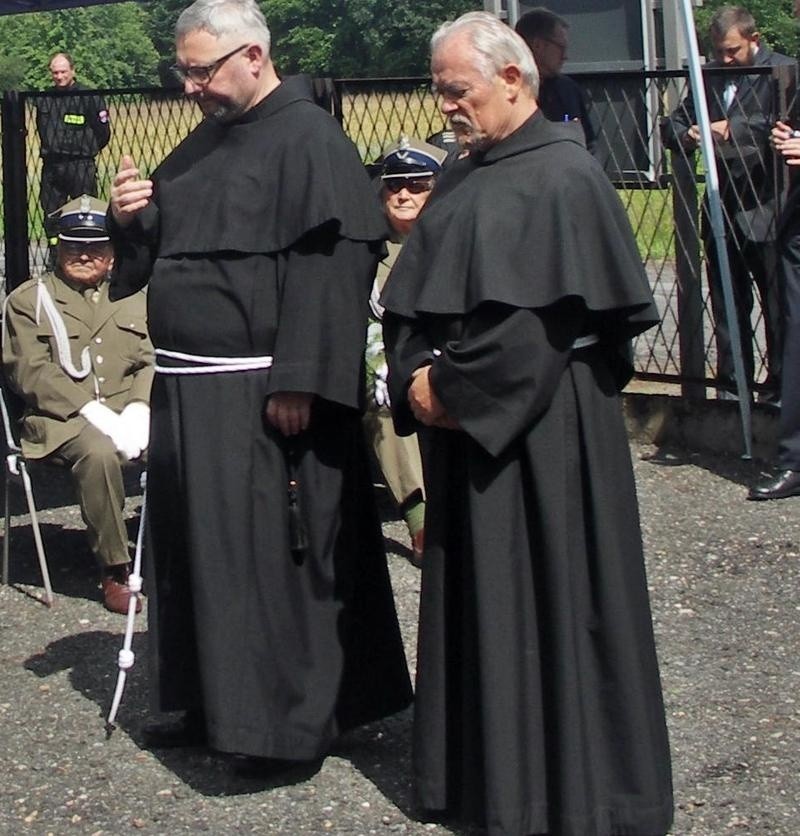 Brzeszcze Bór. Pamiętają o ofiarach karnej kompanii kobiet byłego niemieckiego obozu Auschwitz-Birkenau [ZDJĘCIA]