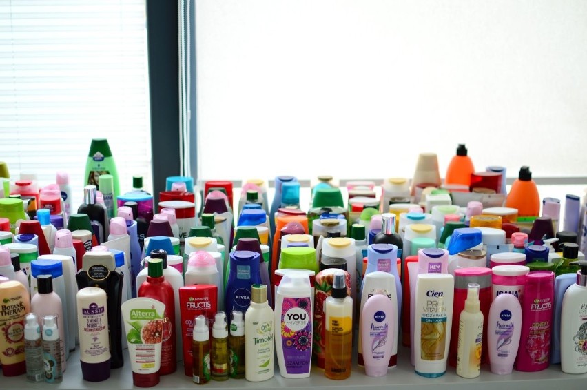 Project Shoebox to akcja, polegająca na zbiórce kosmetyków i...