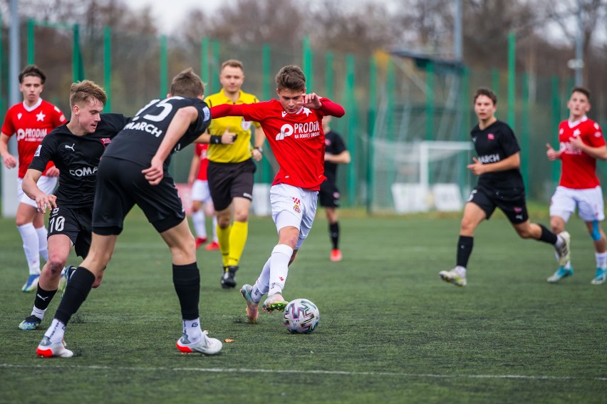 20.11.2021, Myślenice: mecz Centralnej Ligi Juniorów U-17...