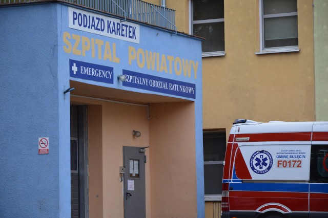 Seniorkę z objawami zawału serca z sulęcińskiego szpitala odesłano do domu.